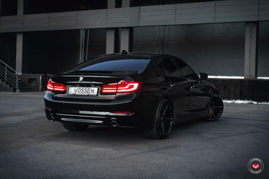  BMW 5-Series on Vossen Wheels (CG-203) 2017 года  (фото 10 из 20)
